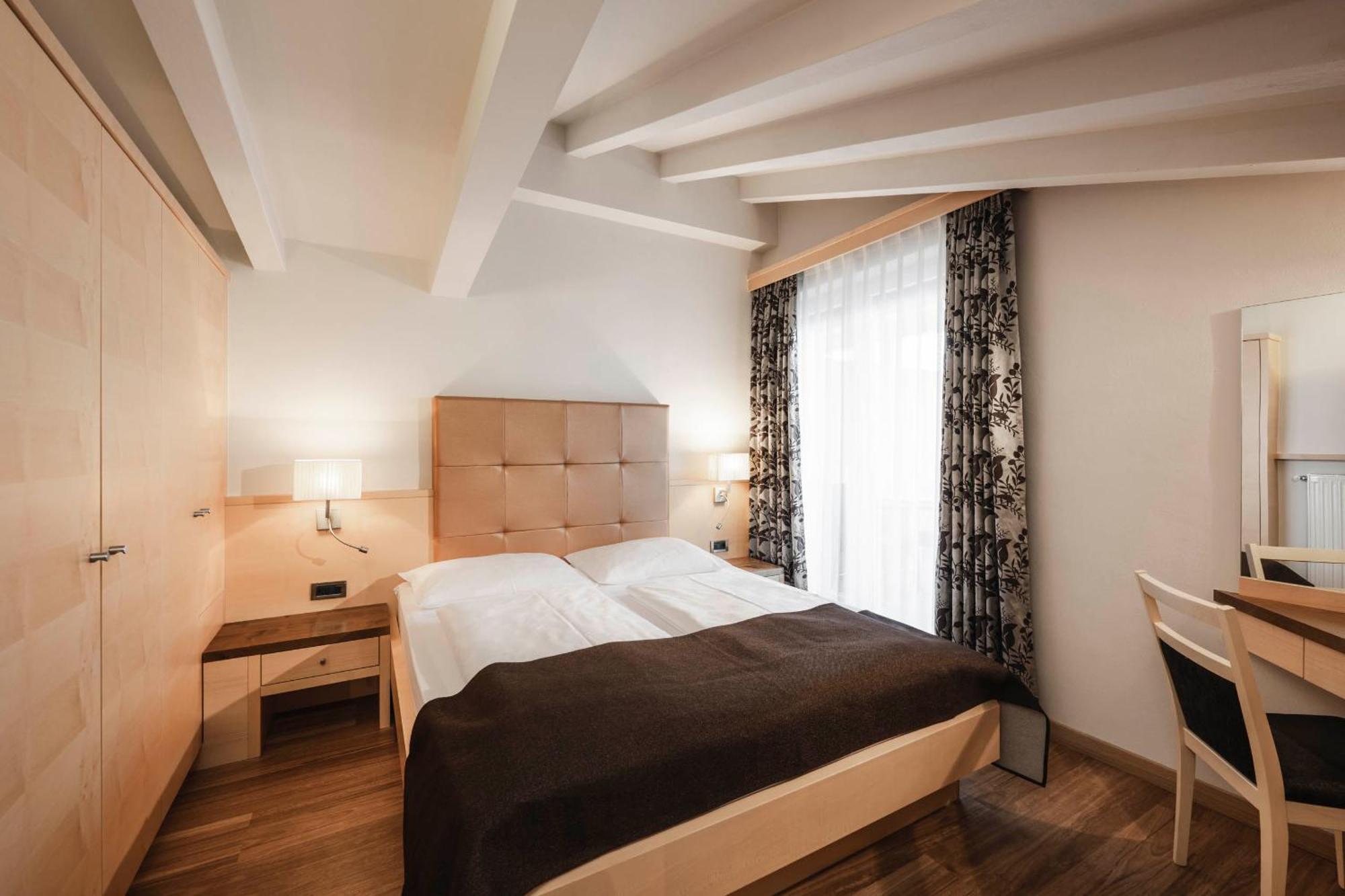 Appartementhaus Residence Hirzer Tirolo Phòng bức ảnh